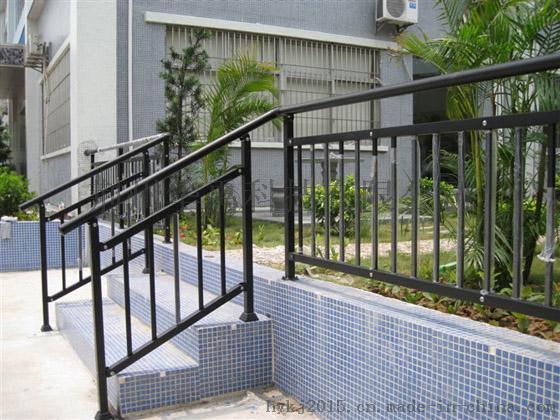 中国高品质锌钢楼梯护栏